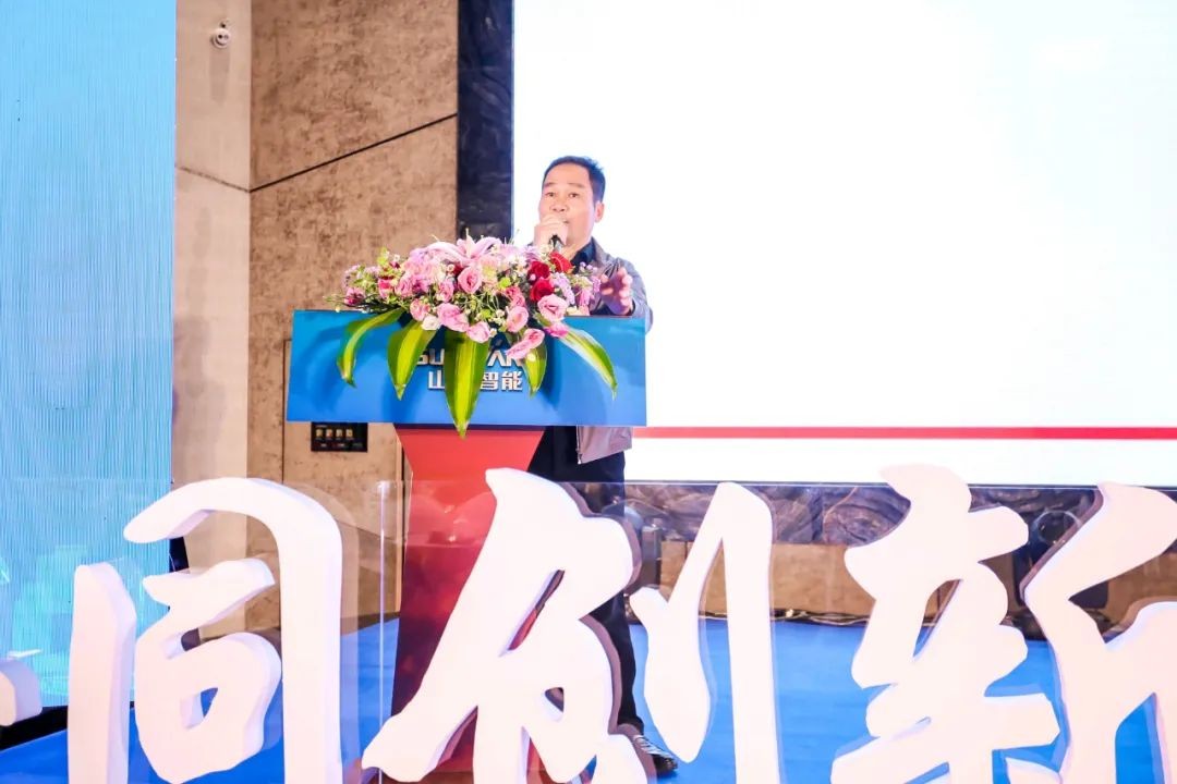 饕餮盛宴！三亿·体育-三亿（中国）一站式服务官方网站
智能•建华建材预制桩施工装备与技术交流会隆重召开