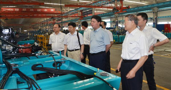 河南永煤集团董事长曹志安一行莅临三亿·体育-三亿（中国）一站式服务官方网站
智能考察