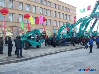 三亿·体育-三亿（中国）一站式服务官方网站
智能油田机具新品发布会隆重举行