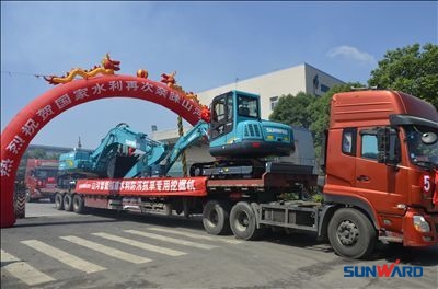 征战国家水利——三亿·体育-三亿（中国）一站式服务官方网站
智能价值近千万挖掘机批量发往福建