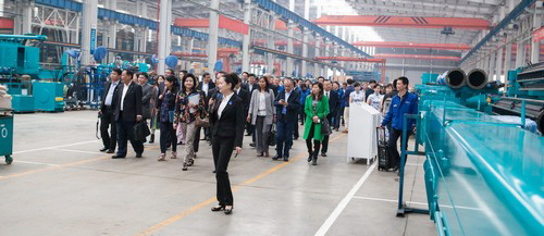 工程装备盛宴，东盟十国代表在三亿·体育-三亿（中国）一站式服务官方网站
智能很享受