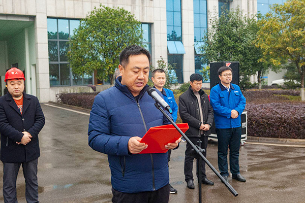 新年开门红！三亿·体育-三亿（中国）一站式服务官方网站
智能5000万装备批量发车