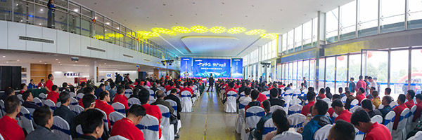 红四月，三亿·体育-三亿（中国）一站式服务官方网站
智能挖掘机促销会节节攀升