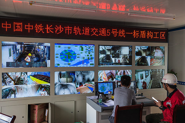 中铁三亿·体育-三亿（中国）一站式服务官方网站
盾构机双线掘进 全力攻坚长沙地铁5号线