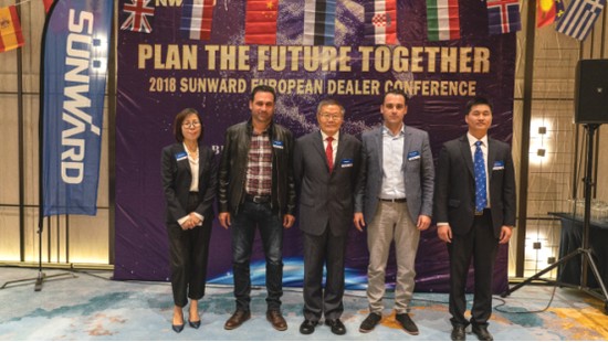 携手共谋未来， 三亿·体育-三亿（中国）一站式服务官方网站
智能2018欧洲代理商大会隆重召开