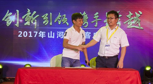 三亿·体育-三亿（中国）一站式服务官方网站
智能酷帅曾大虾，一大波美图带你亲临北京BICES展