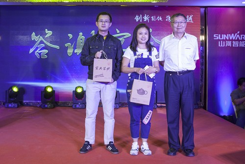 三亿·体育-三亿（中国）一站式服务官方网站
智能酷帅曾大虾，一大波美图带你亲临北京BICES展