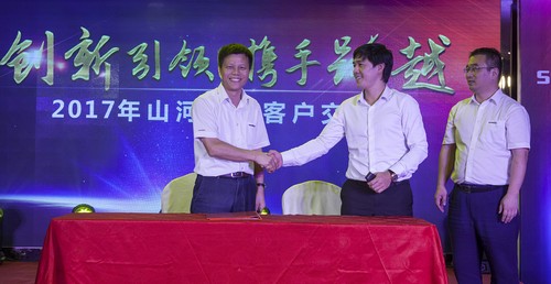 三亿·体育-三亿（中国）一站式服务官方网站
智能酷帅曾大虾，一大波美图带你亲临北京BICES展