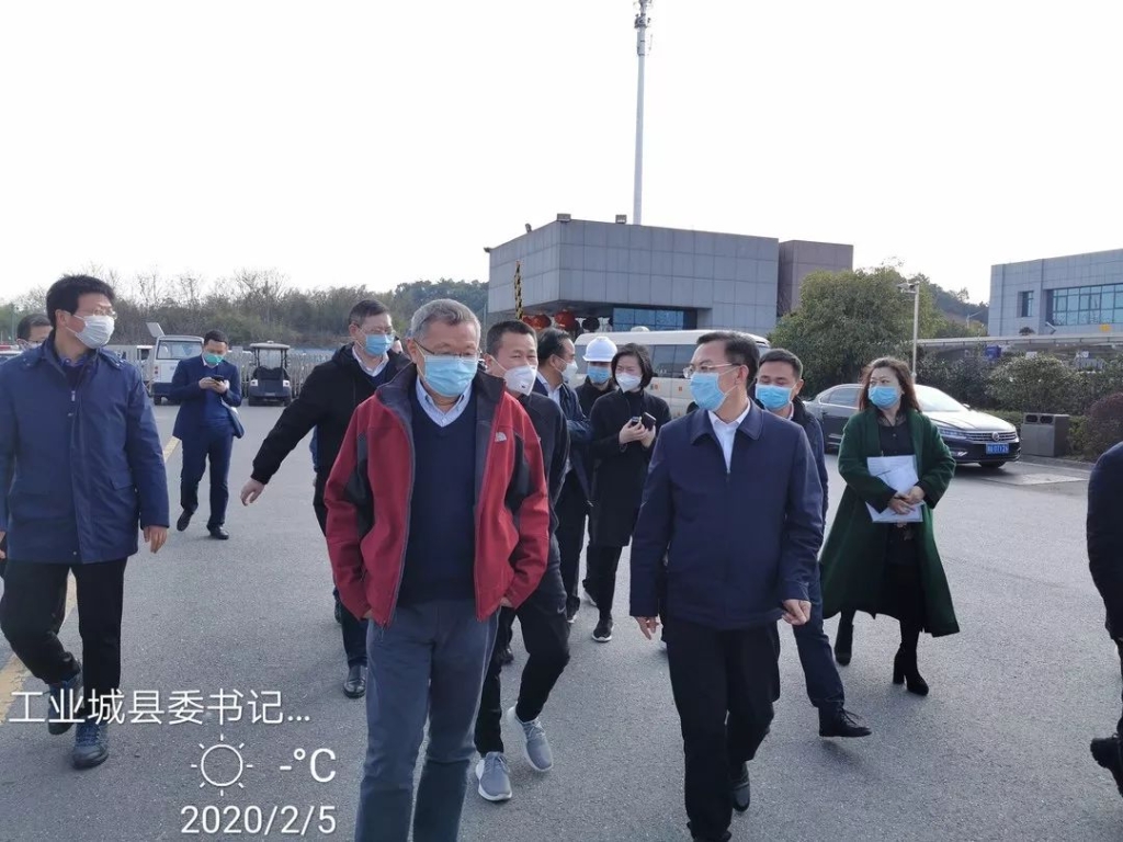 防控生产两不误 三亿·体育-三亿（中国）一站式服务官方网站
智能复工保供