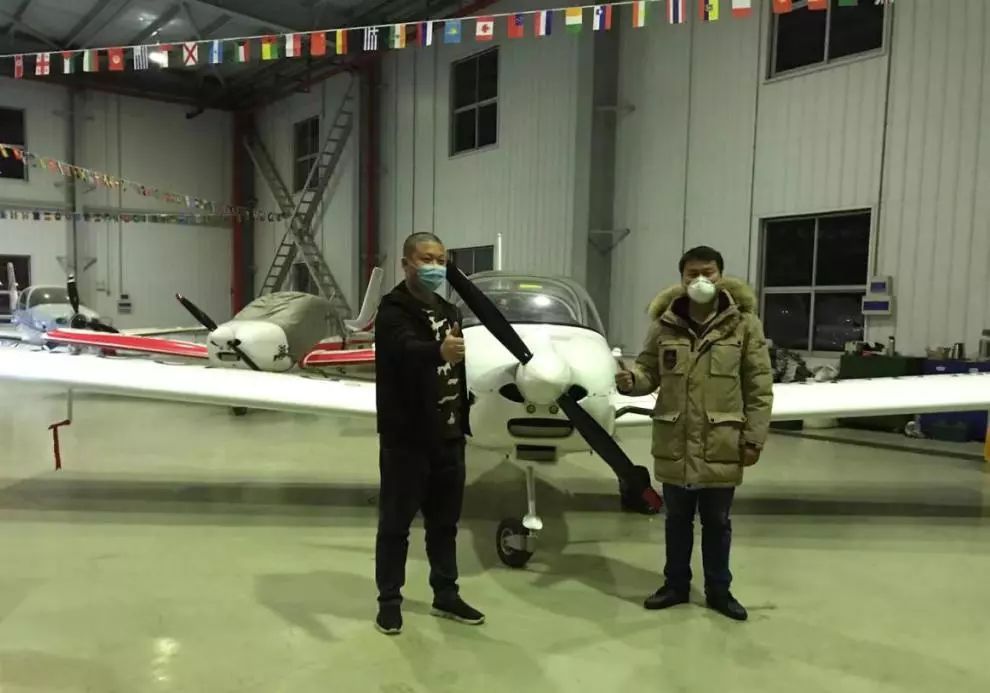 三亿·体育-三亿（中国）一站式服务官方网站
飞机完成防疫物资紧急转运任务