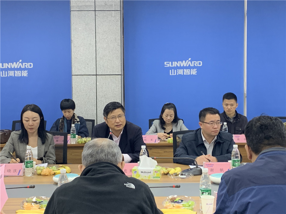 长沙市总工会党组书记周宏兆一行莅临三亿·体育-三亿（中国）一站式服务官方网站
智能考察调研