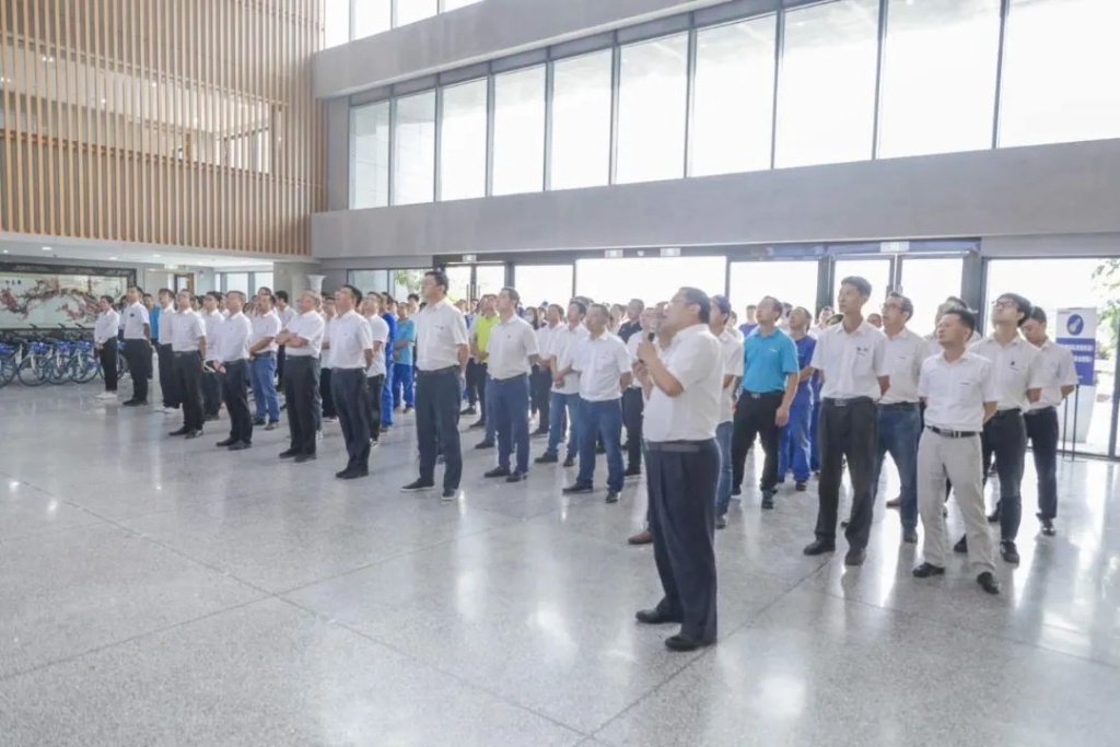 三亿·体育-三亿（中国）一站式服务官方网站
工业城开通共享单车 员工通勤绿色便捷