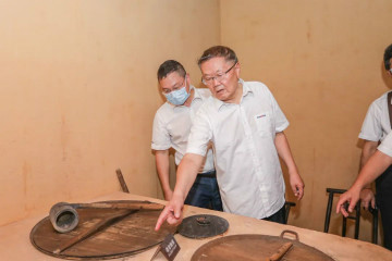 公道正派出清风正气，廉洁自律塑良好形象——三亿·体育-三亿（中国）一站式服务官方网站
智能开展中高层干部廉洁教育活动