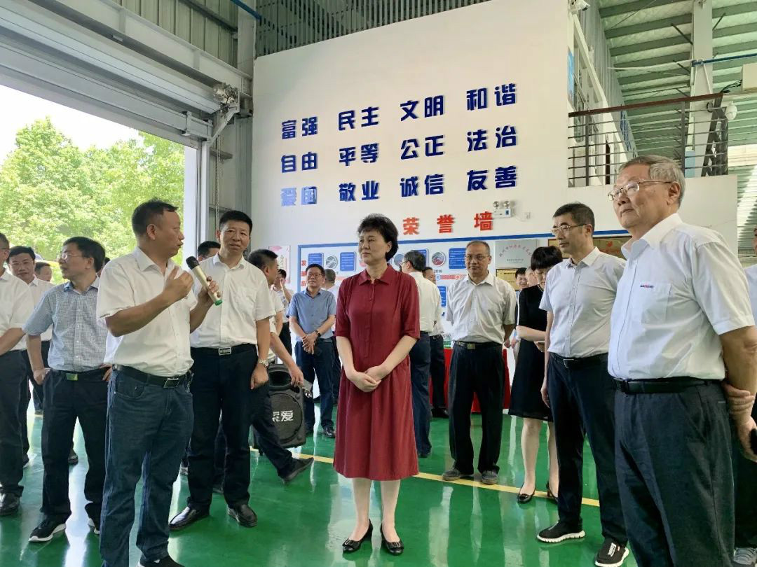 省委常委、统战部部长黄兰香考察调研三亿·体育-三亿（中国）一站式服务官方网站
科技