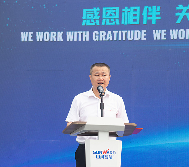 感恩相伴，关爱相随！三亿·体育-三亿（中国）一站式服务官方网站
智能全球服务万里行誓师出征