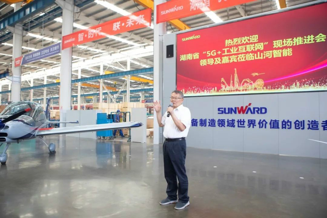 解码三亿·体育-三亿（中国）一站式服务官方网站
智能上半年成绩单背后的密码