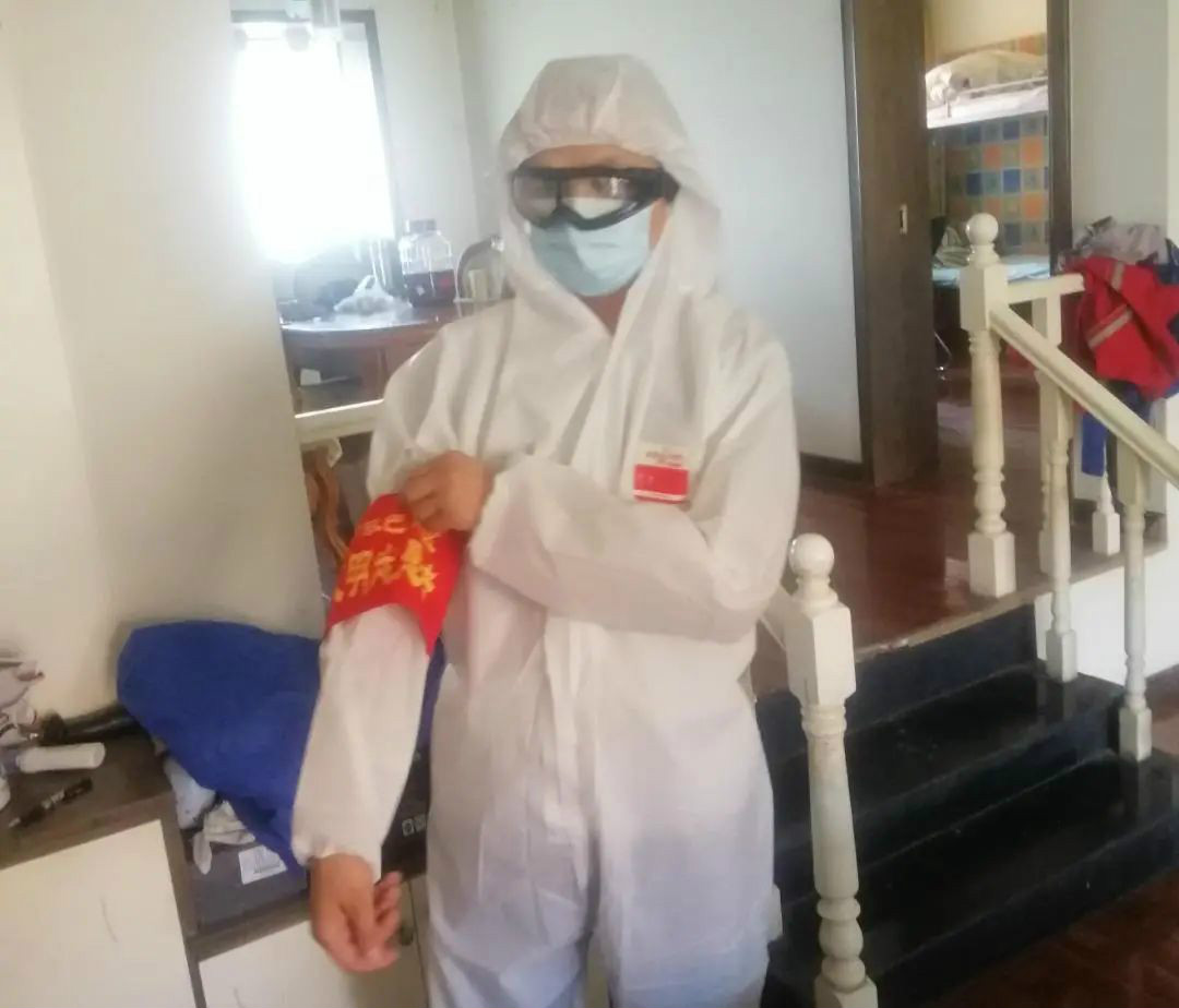 有你们，三亿·体育-三亿（中国）一站式服务官方网站
无畏！——三亿·体育-三亿（中国）一站式服务官方网站
人新疆抗疫