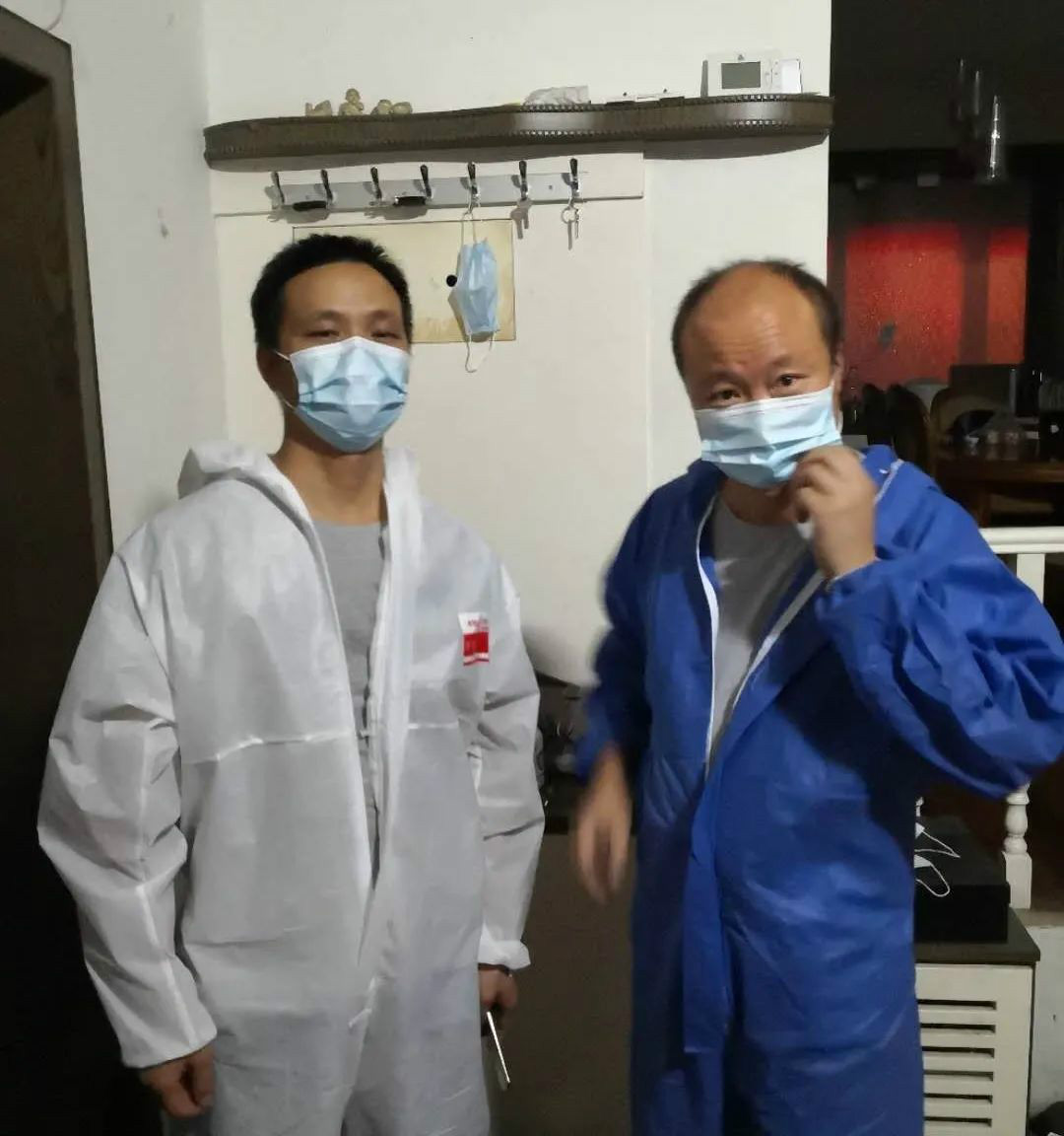有你们，三亿·体育-三亿（中国）一站式服务官方网站
无畏！——三亿·体育-三亿（中国）一站式服务官方网站
人新疆抗疫