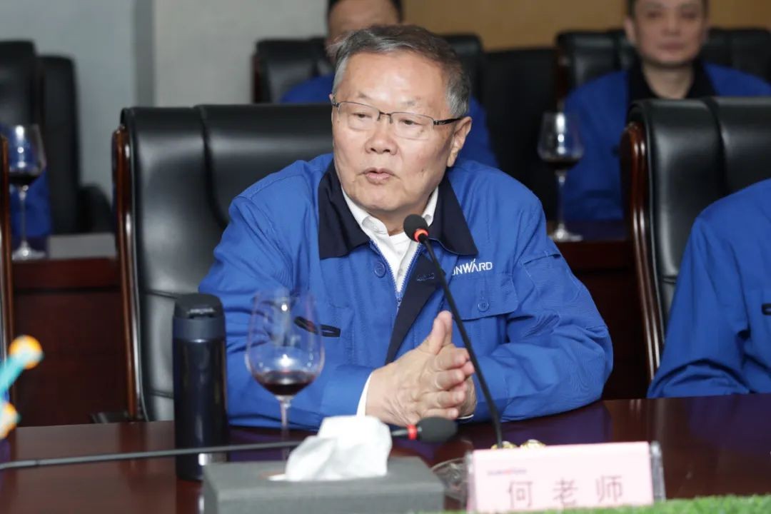 开工大吉！@三亿·体育-三亿（中国）一站式服务官方网站
人，一路犇向春天