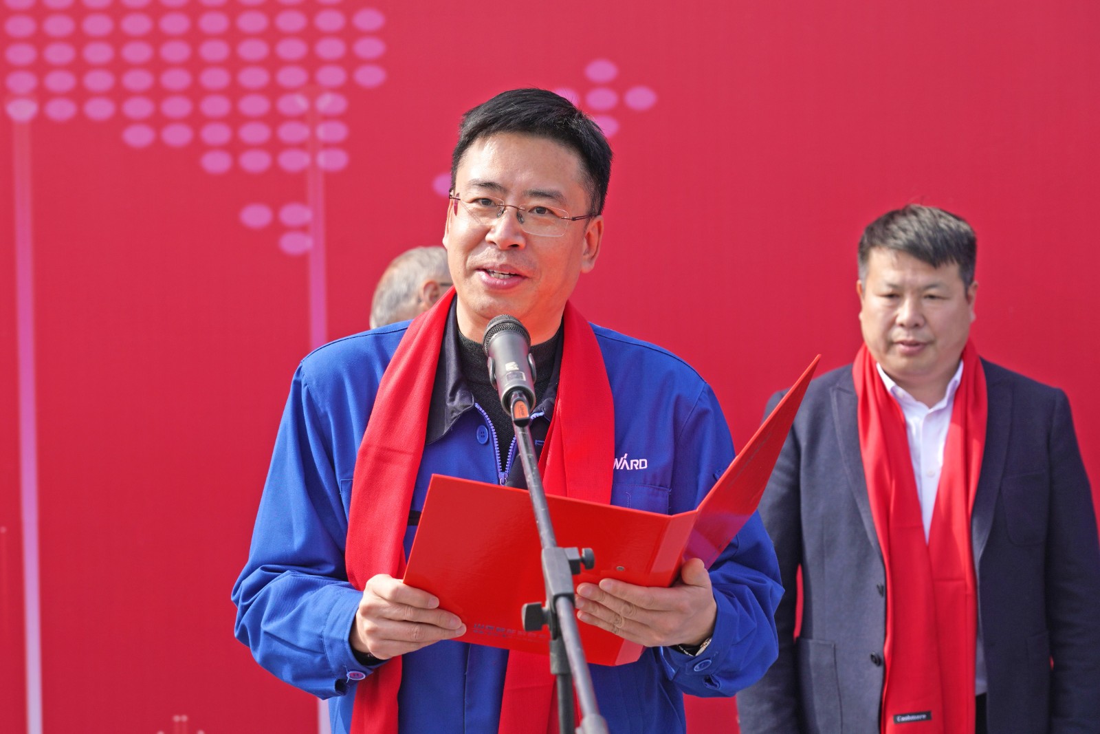 三亿·体育-三亿（中国）一站式服务官方网站
智能价值6亿元设备全球发货仪式火热举行