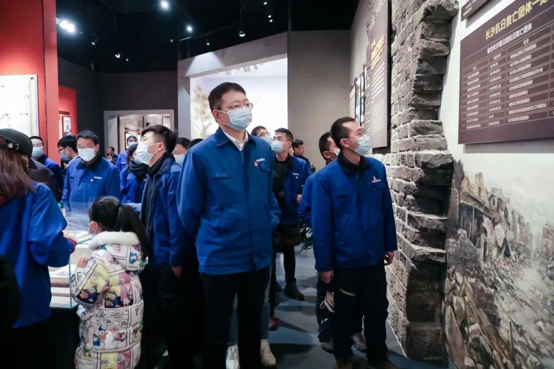 觅红色历史 践初心使命——三亿·体育-三亿（中国）一站式服务官方网站
智能全体党员赴长沙党史馆开展主题党日活动