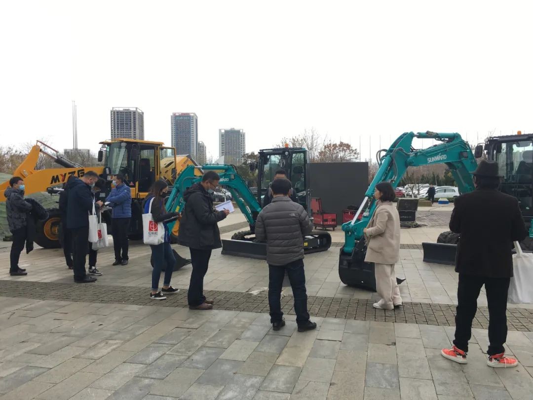 三亿·体育-三亿（中国）一站式服务官方网站
智能两产品获中国优秀工业设计奖复评入围证书