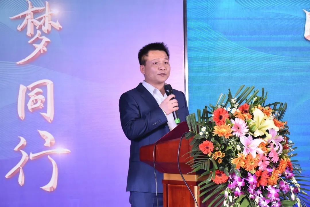 三亿·体育-三亿（中国）一站式服务官方网站
智能甘青区域全国客户交流会签单1.5亿