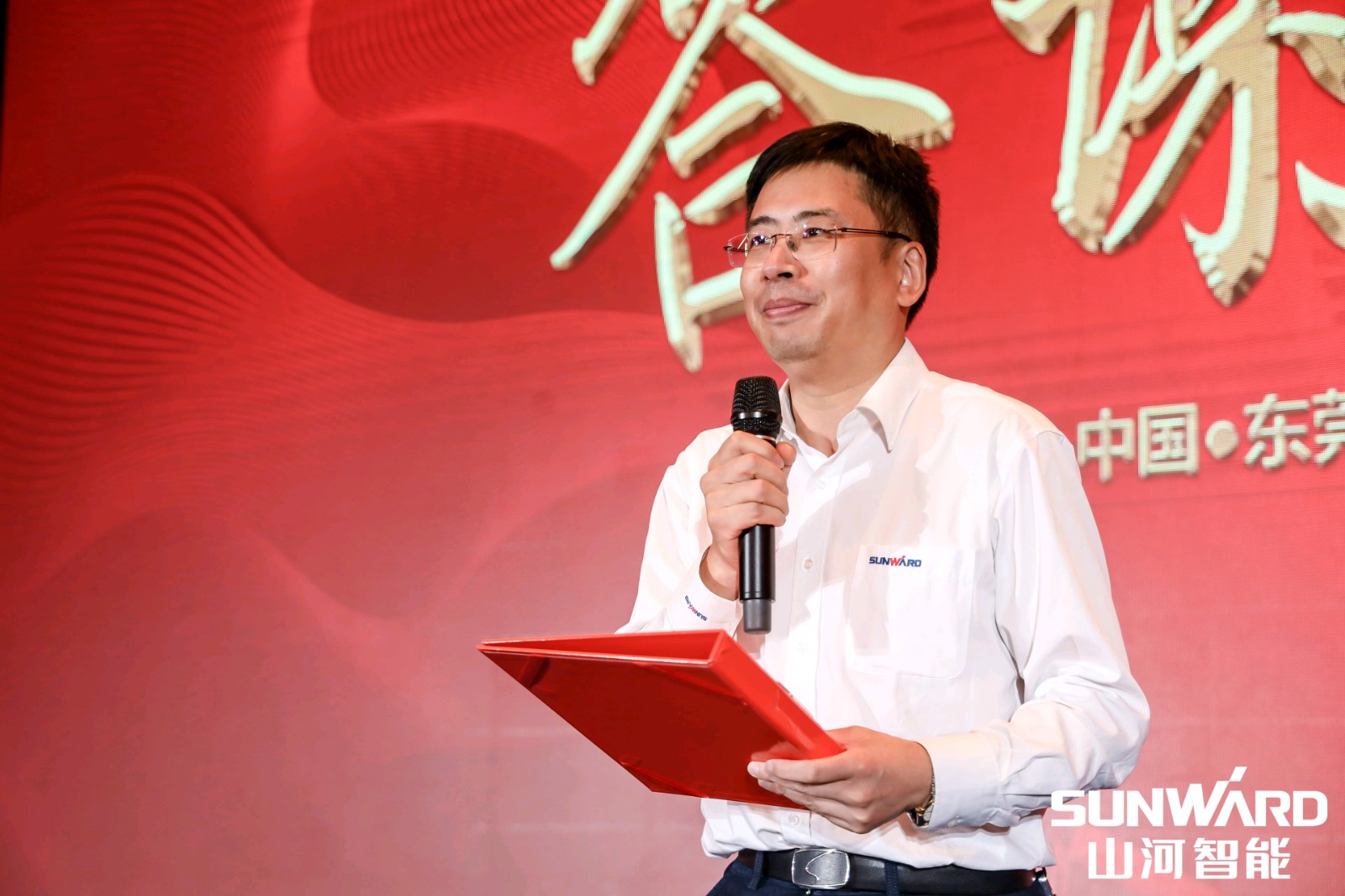 创桩工行业交流会最高纪录！三亿·体育-三亿（中国）一站式服务官方网站
智能2021年全国客户交流会东莞站圆满举行