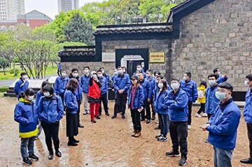觅红色历史 践初心使命——三亿·体育-三亿（中国）一站式服务官方网站
智能全体党员赴长沙党史馆开展主题党日活动