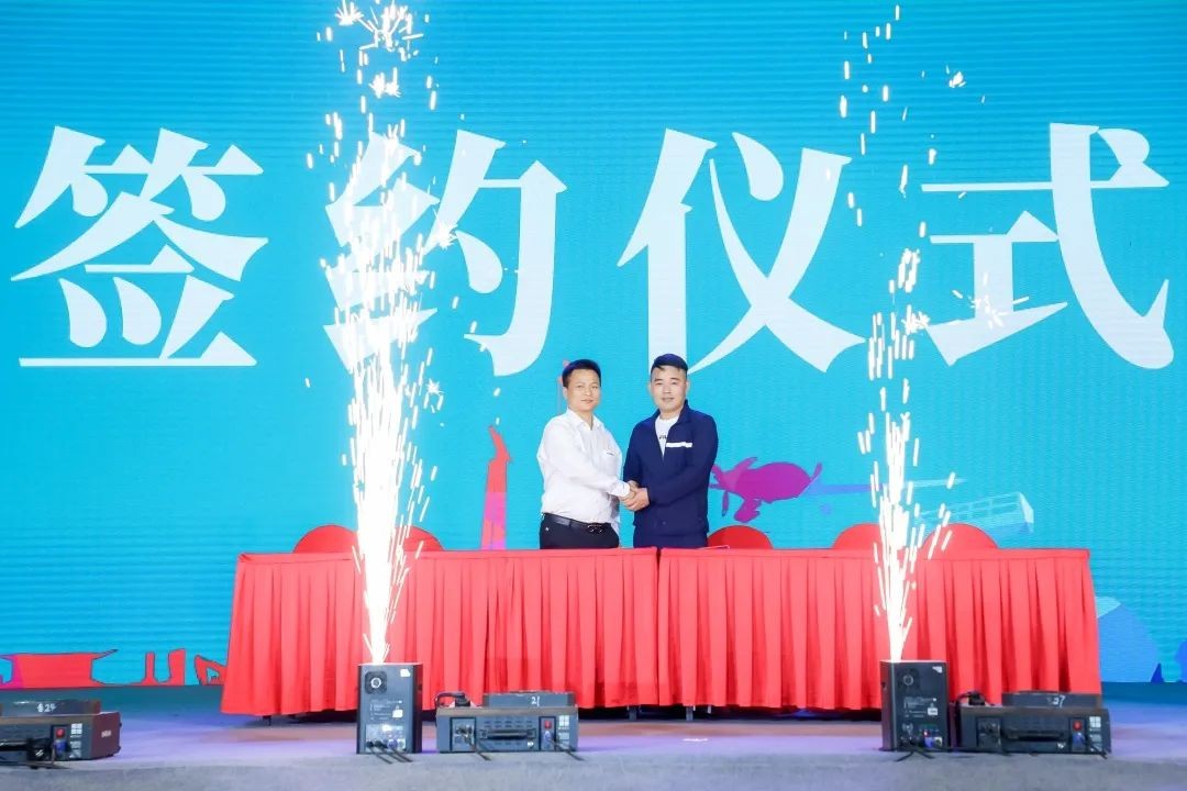 “机甲盛宴”长沙展圆满收官！三亿·体育-三亿（中国）一站式服务官方网站
智能展区亮点精彩回顾