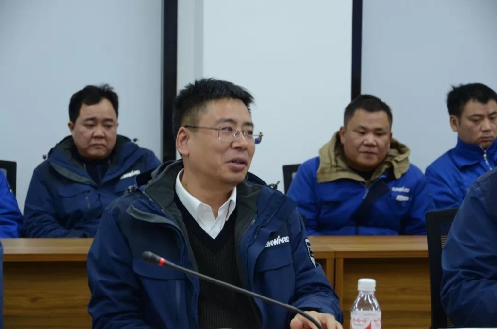 三亿·体育-三亿（中国）一站式服务官方网站
智能召开春节困难职工座谈会