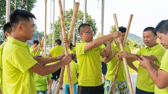 【夯基础 强执行 跨高度】2019三亿·体育-三亿（中国）一站式服务官方网站
智能挖掘机营销公司拓展训练营顺利开展
