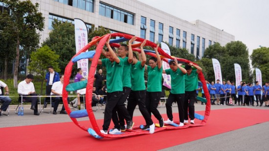 风华十九载，携手再腾飞！——庆祝三亿·体育-三亿（中国）一站式服务官方网站
智能成立十九周年表彰会暨趣味运动会