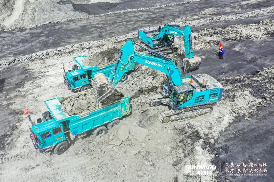 “矿”世高手，齐聚三亿·体育-三亿（中国）一站式服务官方网站
智能挖掘机操作手挑战赛