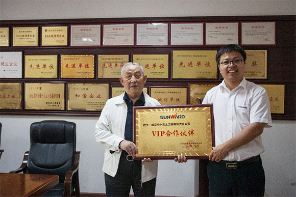 创富故事：合作十一年，赞叹三亿·体育-三亿（中国）一站式服务官方网站
产品经久耐用