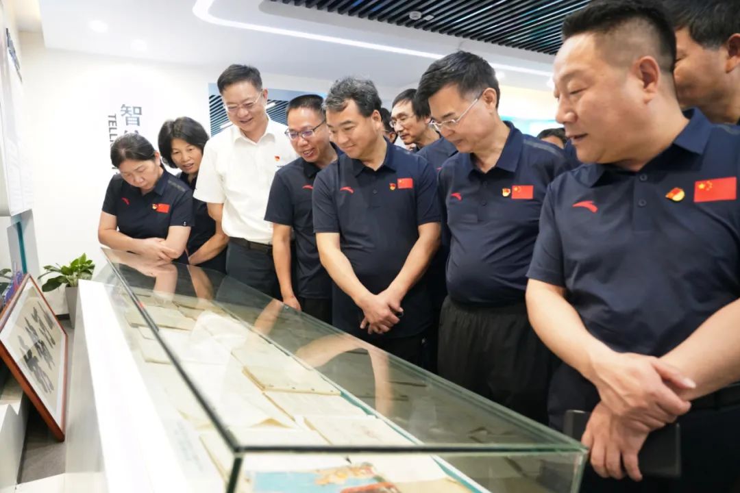 湖南省委党校厅干班赴三亿·体育-三亿（中国）一站式服务官方网站
智能开展现场教学活动