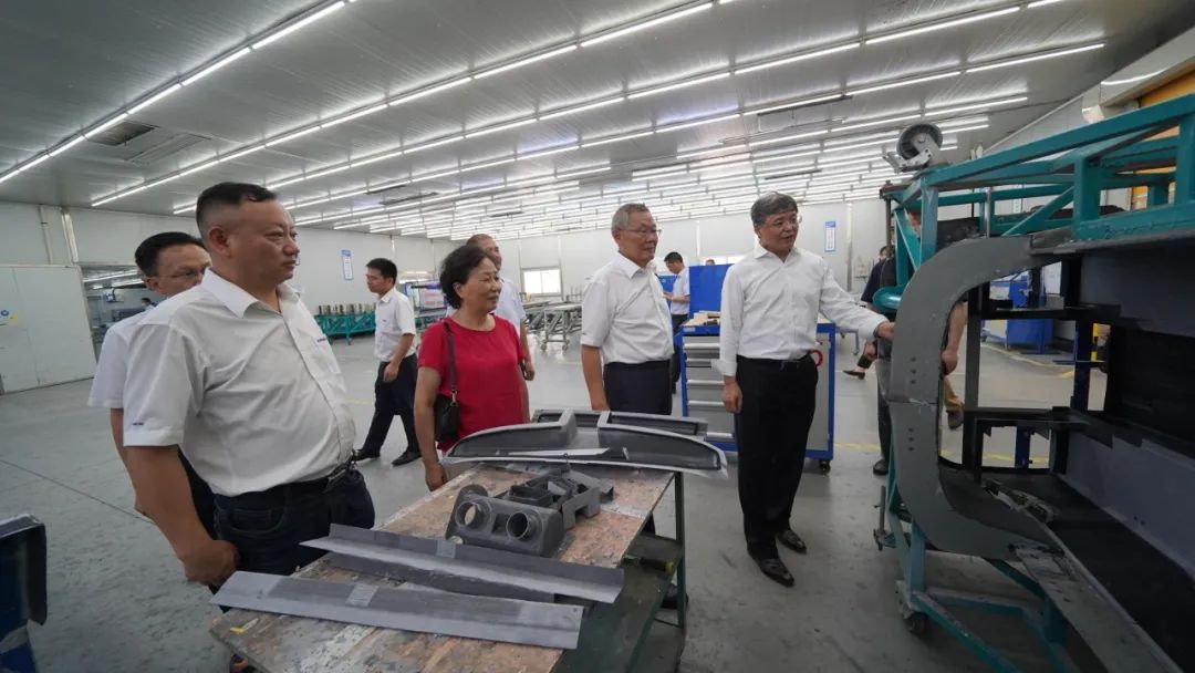 中国民用航空局总工程师殷时军率队考察调研三亿·体育-三亿（中国）一站式服务官方网站
科技