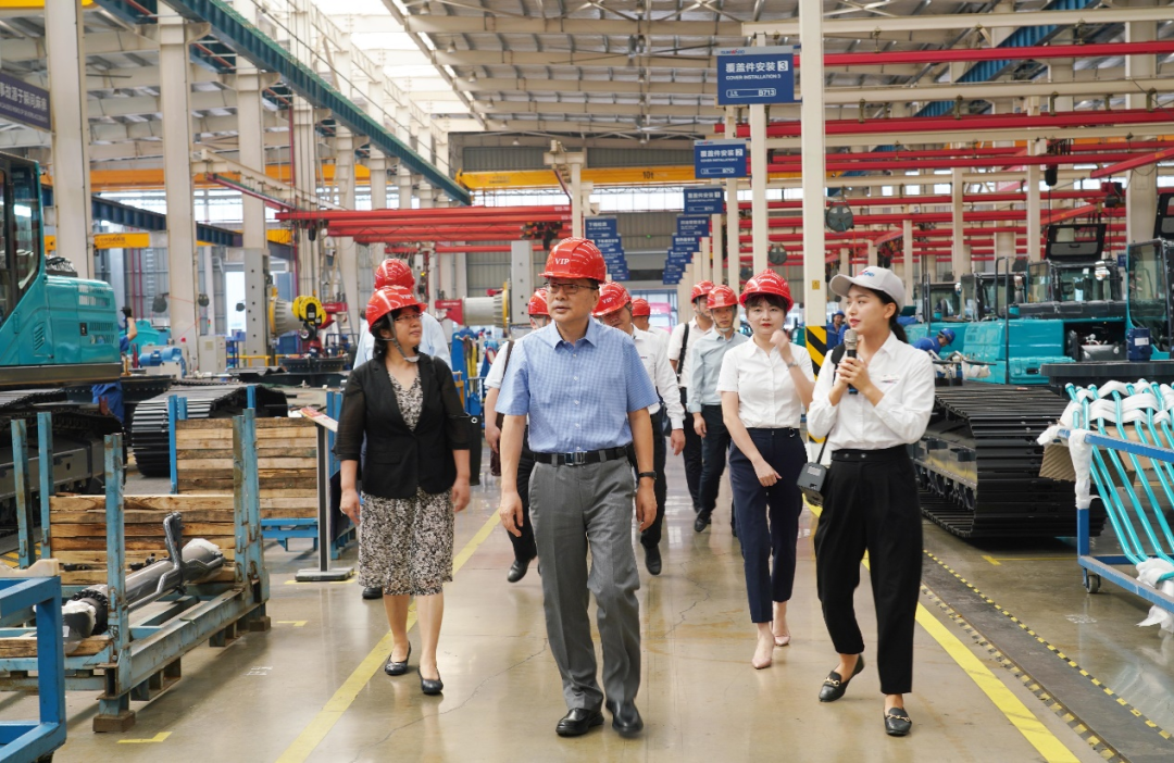 中国出口信用保险公司领导一行调研三亿·体育-三亿（中国）一站式服务官方网站
智能