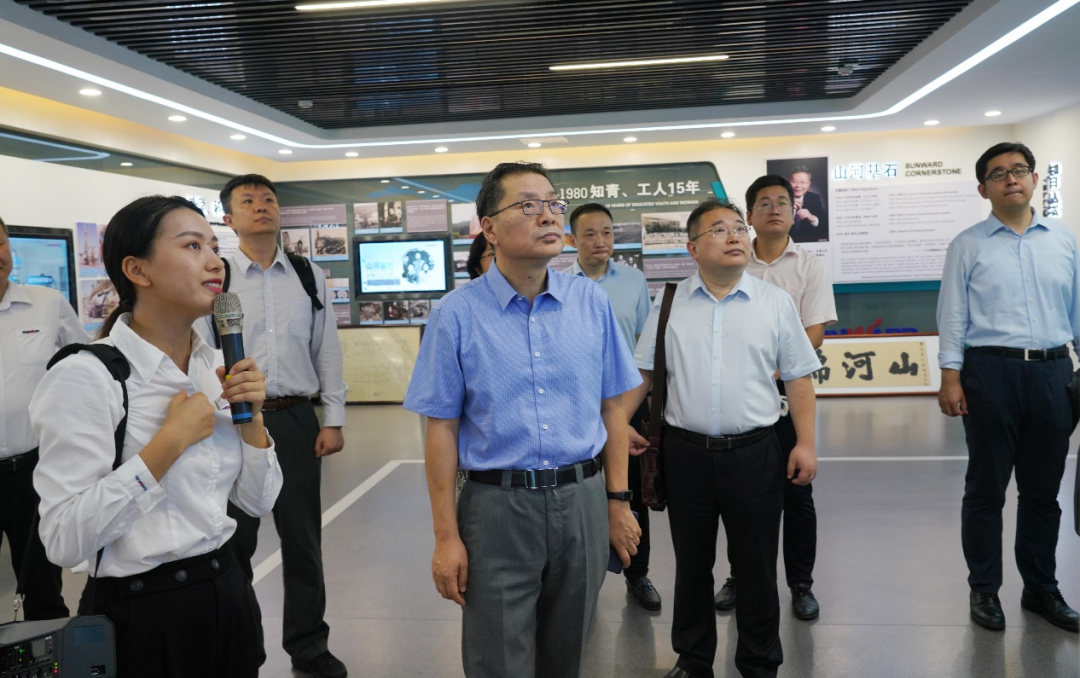 中国出口信用保险公司领导一行调研三亿·体育-三亿（中国）一站式服务官方网站
智能