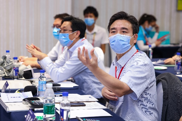 点赞！三亿·体育-三亿（中国）一站式服务官方网站
智能液压混合动力挖掘机项目荣获这个优秀项目奖→
