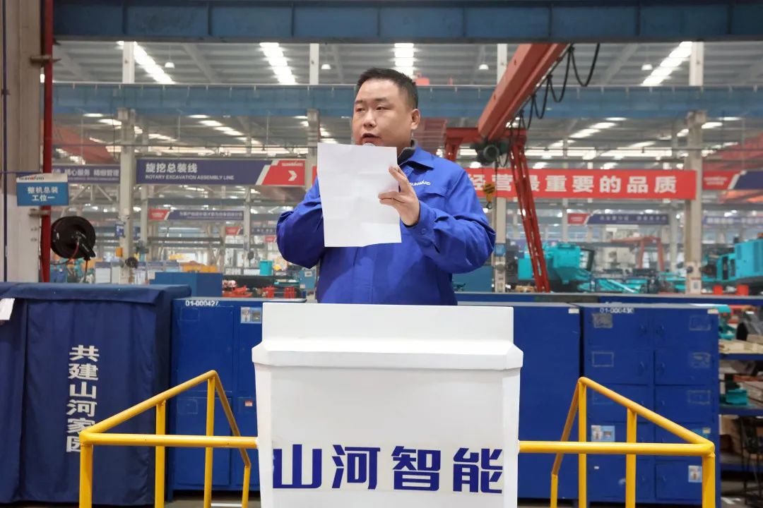 向榜样学习！三亿·体育-三亿（中国）一站式服务官方网站
智能56名职工受到职工职业技能竞赛表彰