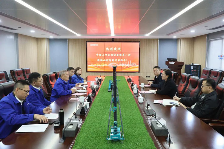 中国上市公司协会党委委员、副秘书长刘翠兰一行调研三亿·体育-三亿（中国）一站式服务官方网站
智能