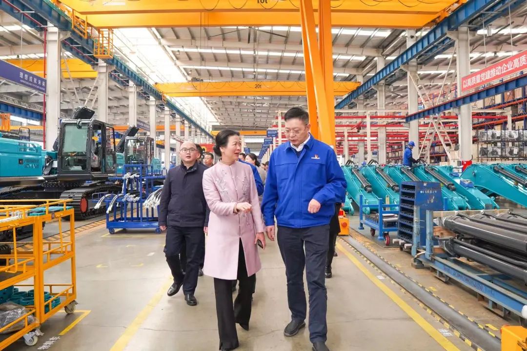 长沙市总工会、长沙经开区总工会一行调研三亿·体育-三亿（中国）一站式服务官方网站
智能