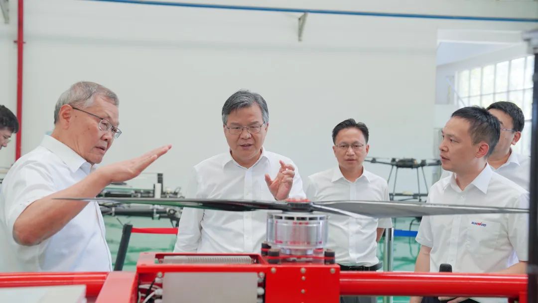 湖南省委常委、常务副省长李殿勋一行考察调研三亿·体育-三亿（中国）一站式服务官方网站
科技