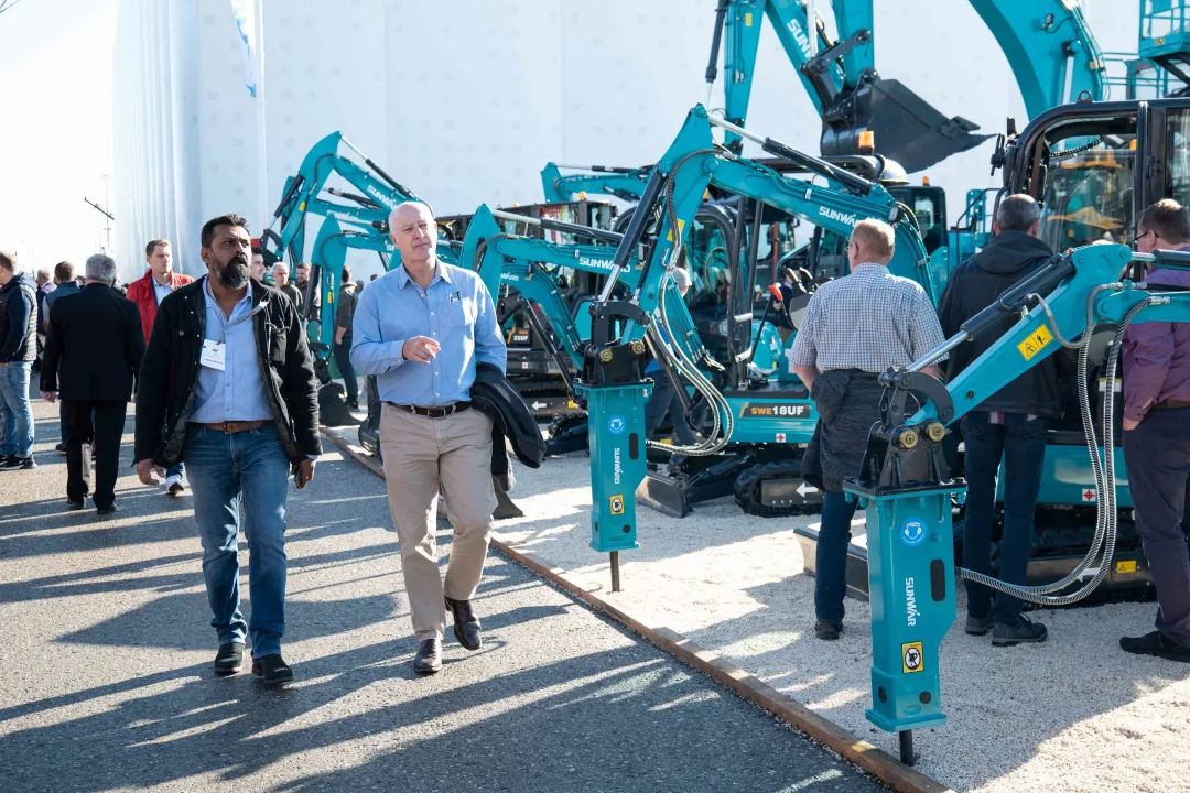 Bauma 2022 | 一组火热现场图带您重温三亿·体育-三亿（中国）一站式服务官方网站
智能德国宝马展之旅