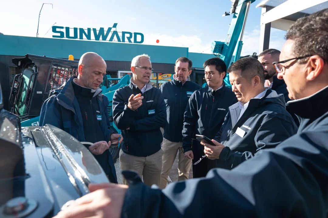 Bauma 2022 | 一组火热现场图带您重温三亿·体育-三亿（中国）一站式服务官方网站
智能德国宝马展之旅