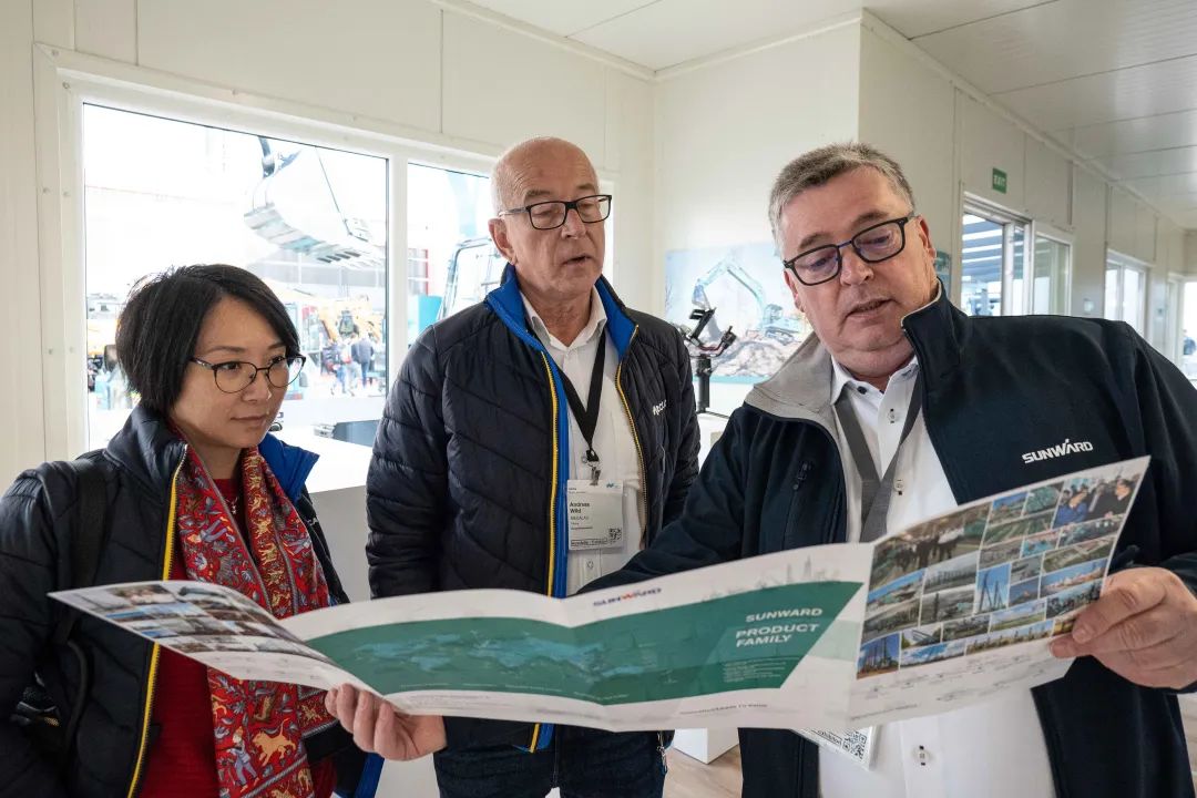 Bauma 2022 | 一组火热现场图带您重温三亿·体育-三亿（中国）一站式服务官方网站
智能德国宝马展之旅