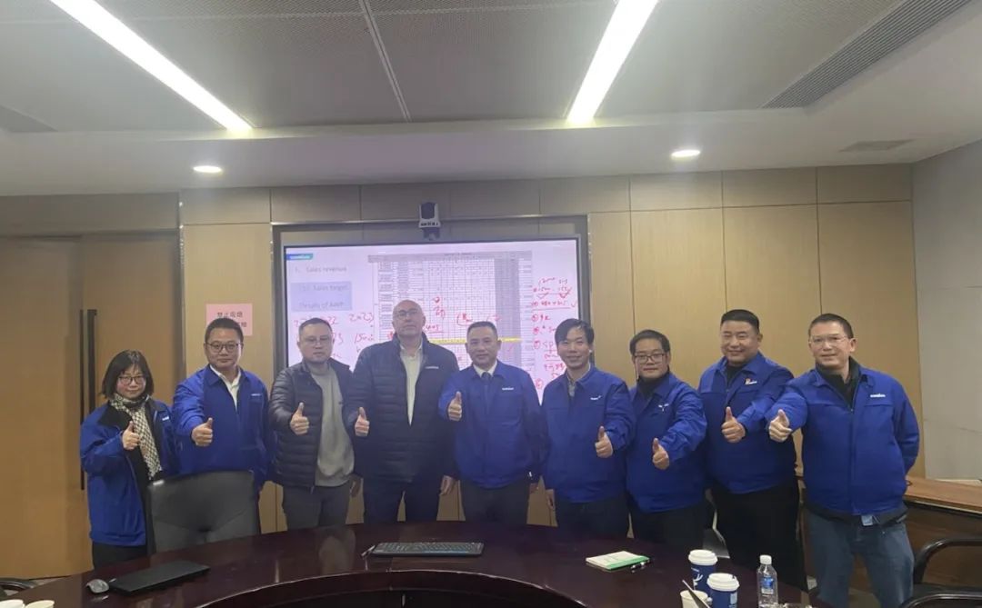 吹响复工“冲锋号”，全力冲刺“开门红”！三亿·体育-三亿（中国）一站式服务官方网站
智能高空机械复工复产进行时
