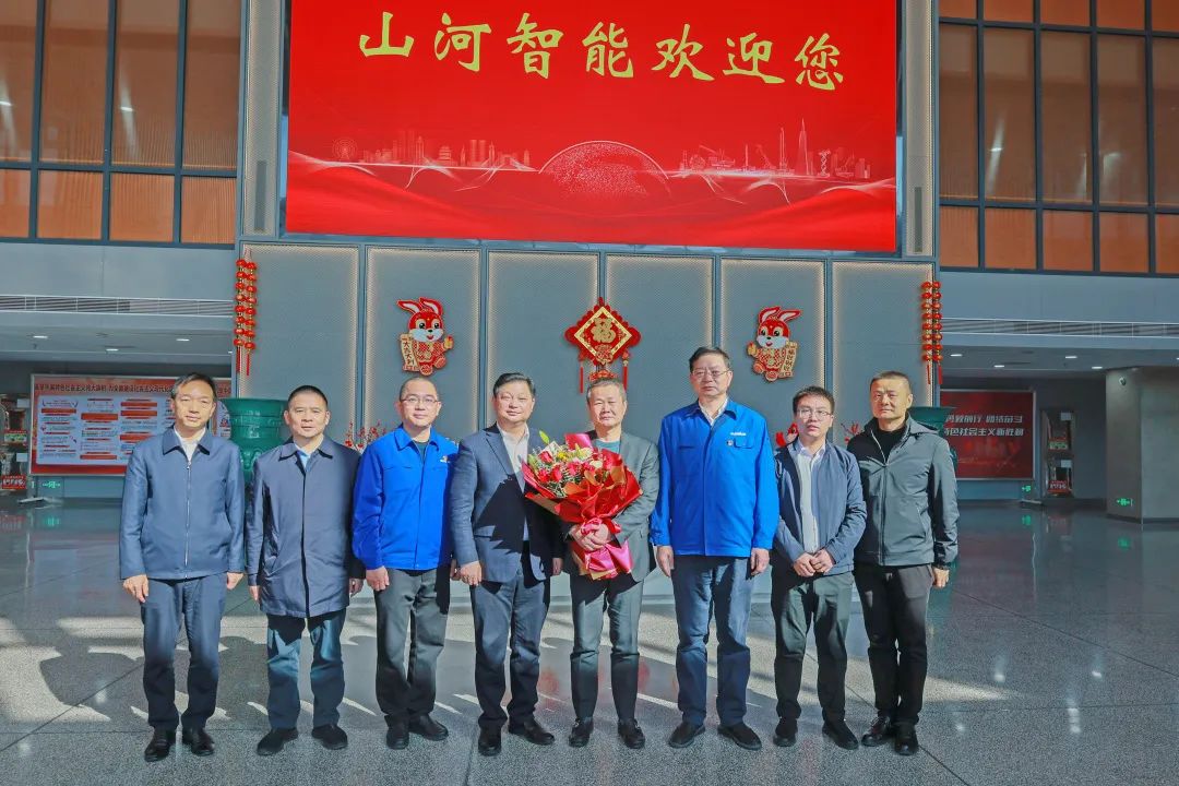 新春第一访！付旭明走访慰问三亿·体育-三亿（中国）一站式服务官方网站
智能