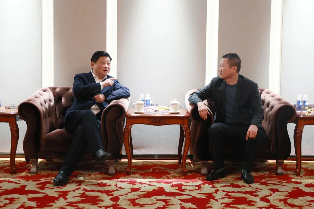 新春第一访！付旭明走访慰问三亿·体育-三亿（中国）一站式服务官方网站
智能